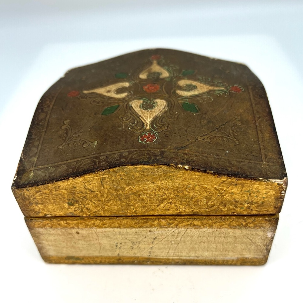 Florentine Italian Wood Trinket Box Gold Gilt Hinged Made In Italy Vintage